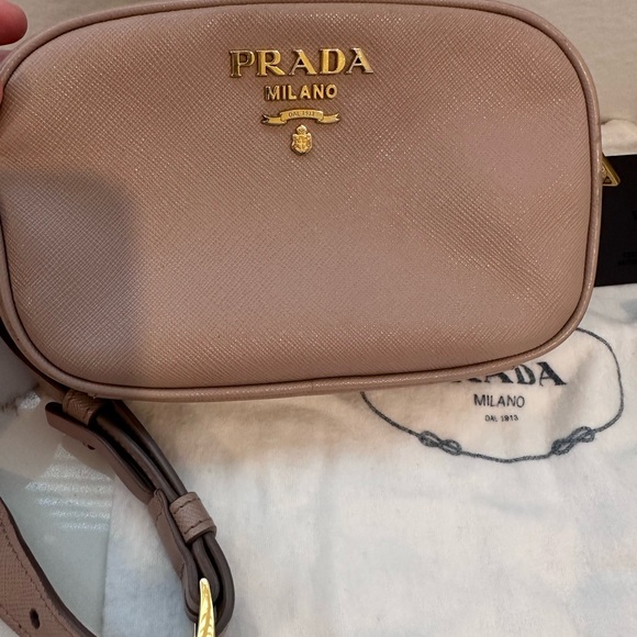 Beige Prada Saffiano leather belt bag - Picture 3 of 6